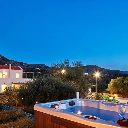 Amaranthus- Private Pool- Jacuzzi- Mini Golf Kokkino Chorio
