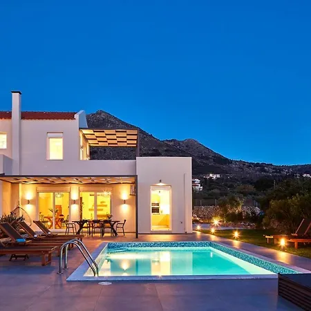 Amaranthus- Private Pool- Jacuzzi- Mini Golf *