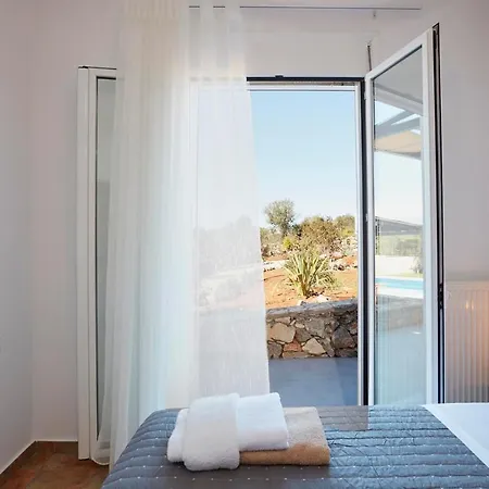 Villa Amaranthus- Private Pool- Jacuzzi- Mini Golf *
