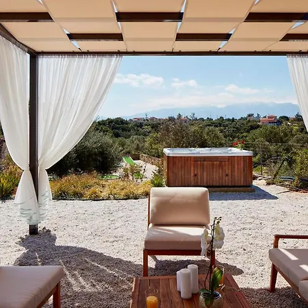 Villa Amaranthus- Private Pool- Jacuzzi- Mini Golf *