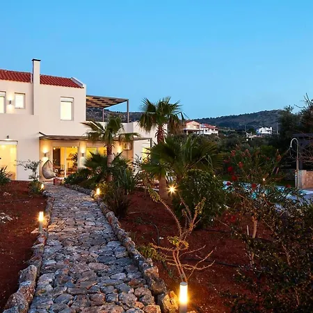 Amaranthus- Private Pool- Jacuzzi- Mini Golf *