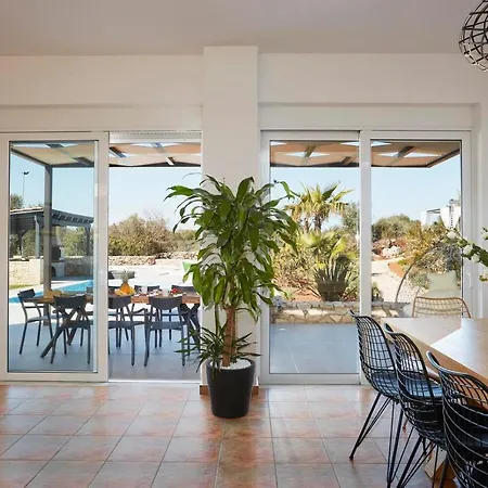 Amaranthus- Private Pool- Jacuzzi- Mini Golf Kokkino Chorio