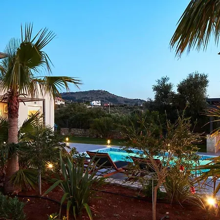 Amaranthus- Private Pool- Jacuzzi- Mini Golf * Kokkino Chorio